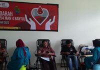 Tugiyo, Waka Kesiswaan MTsN 2 Bantul ikut berpartisipasi dalam kegiatan donor darah. (doc: tim)